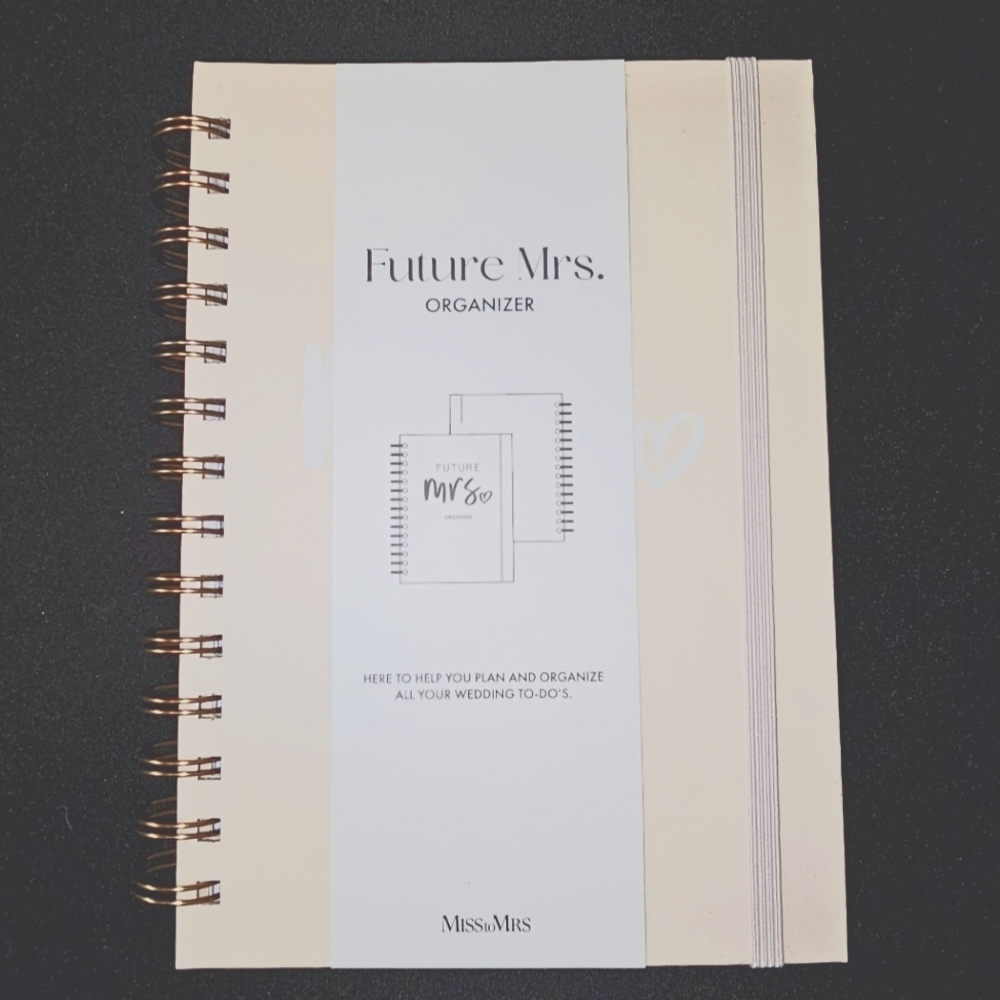 NEW Future‎ Mrs Organizer